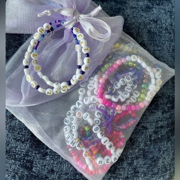 Taylor Swift 10/13 Movie Special. 10 Friendship Bracelets for $13. Bestseller. - Picture 7 of 16